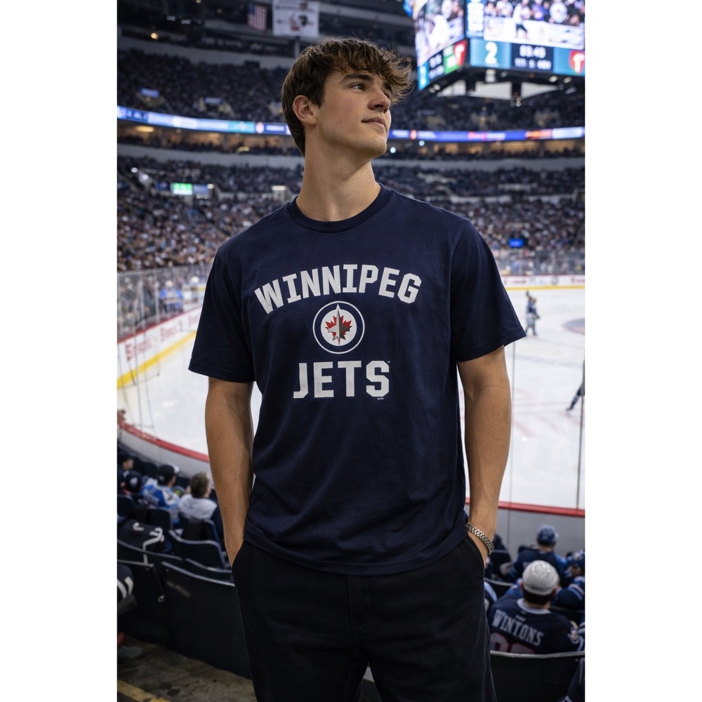 Winnipeg Jets NHL T-Shirt Fanatics Mens Large Blue‎ Short Sleeve Graphic Tee